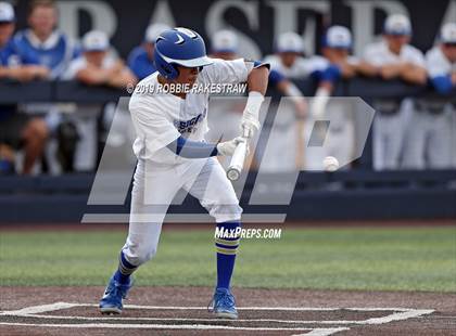Thumbnail 2 in Corsicana vs. Lone Star (UIL 5A Regional Semifinal) photogallery.