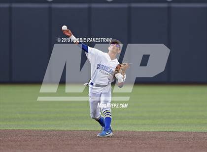 Thumbnail 2 in Corsicana vs. Lone Star (UIL 5A Regional Semifinal) photogallery.