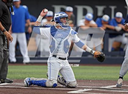 Thumbnail 1 in Corsicana vs. Lone Star (UIL 5A Regional Semifinal) photogallery.