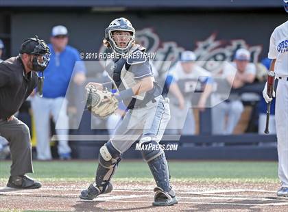Thumbnail 3 in Corsicana vs. Lone Star (UIL 5A Regional Semifinal) photogallery.