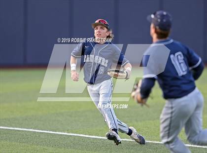 Thumbnail 1 in Corsicana vs. Lone Star (UIL 5A Regional Semifinal) photogallery.