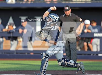 Thumbnail 1 in Corsicana vs. Lone Star (UIL 5A Regional Semifinal) photogallery.
