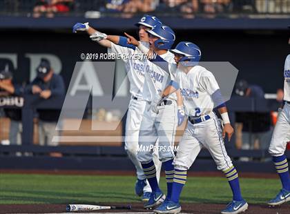 Thumbnail 1 in Corsicana vs. Lone Star (UIL 5A Regional Semifinal) photogallery.
