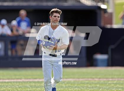 Thumbnail 2 in Corsicana vs. Lone Star (UIL 5A Regional Semifinal) photogallery.