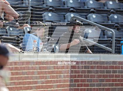 Thumbnail 2 in Corsicana vs. Lone Star (UIL 5A Regional Semifinal) photogallery.