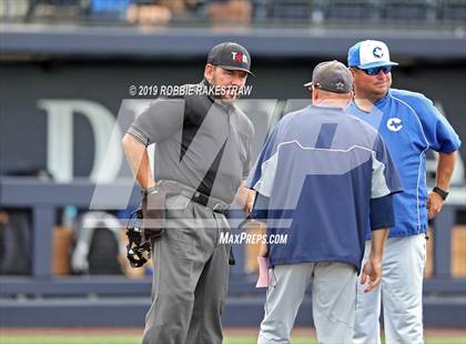 Thumbnail 1 in Corsicana vs. Lone Star (UIL 5A Regional Semifinal) photogallery.