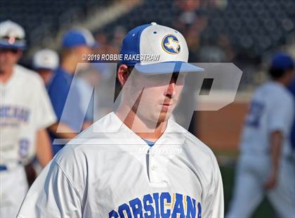 Thumbnail 3 in Corsicana vs. Lone Star (UIL 5A Regional Semifinal) photogallery.