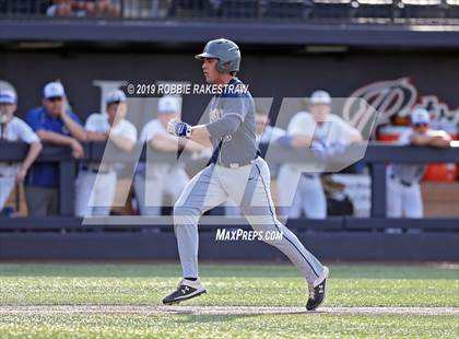 Thumbnail 2 in Corsicana vs. Lone Star (UIL 5A Regional Semifinal) photogallery.
