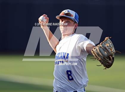 Thumbnail 3 in Corsicana vs. Lone Star (UIL 5A Regional Semifinal) photogallery.