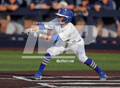 Thumbnail 1 in Corsicana vs. Lone Star (UIL 5A Regional Semifinal) photogallery.