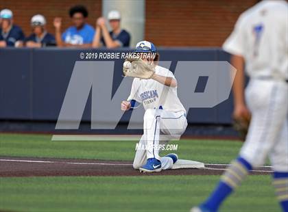 Thumbnail 1 in Corsicana vs. Lone Star (UIL 5A Regional Semifinal) photogallery.
