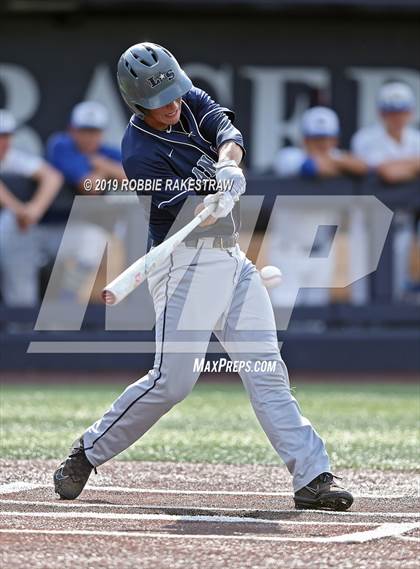 Thumbnail 2 in Corsicana vs. Lone Star (UIL 5A Regional Semifinal) photogallery.
