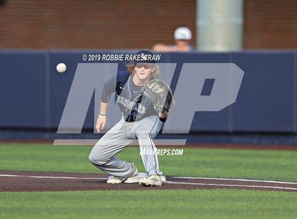 Thumbnail 1 in Corsicana vs. Lone Star (UIL 5A Regional Semifinal) photogallery.