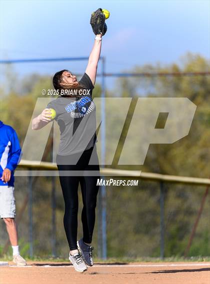 Thumbnail 3 in Mountainburg @ Cotter (Game 2) photogallery.