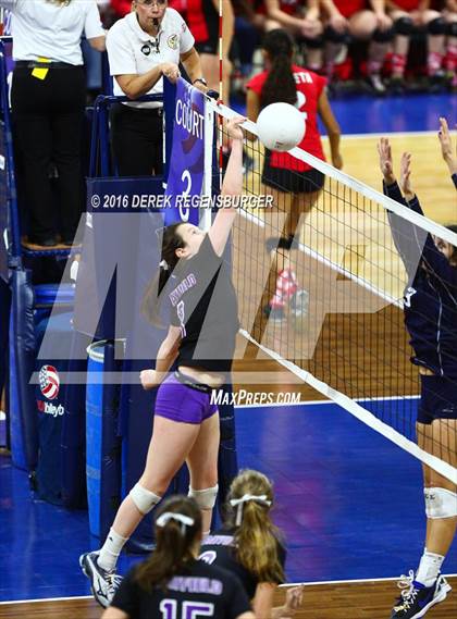 Thumbnail 2 in Bayfield vs University (CHSAA 3A Playoff) photogallery.