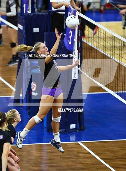 Thumbnail 3 in Bayfield vs University (CHSAA 3A Playoff) photogallery.