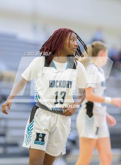 Thumbnail 1 in First Colonial @ Hickory photogallery.