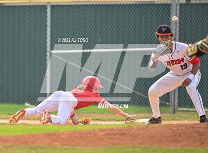 Thumbnail 2 in Taft @ Stevens photogallery.