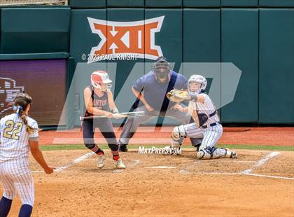 Thumbnail 2 in Lake Creek vs. Canyon (UIL 5A Softball Final) photogallery.