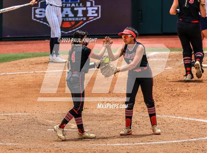 Thumbnail 3 in Lake Creek vs. Canyon (UIL 5A Softball Final) photogallery.