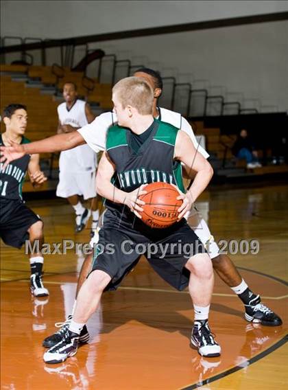 Thumbnail 2 in Kingwood Park vs. Marshall (McDonalds Texas Invitational) photogallery.