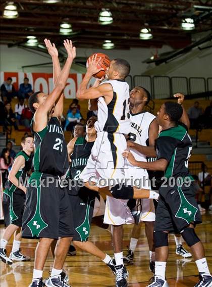 Thumbnail 2 in Kingwood Park vs. Marshall (McDonalds Texas Invitational) photogallery.