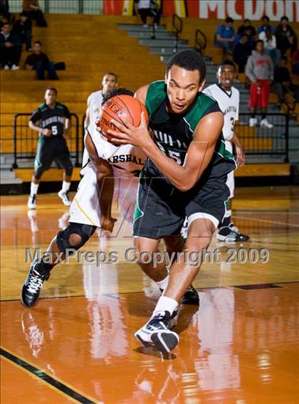 Thumbnail 3 in Kingwood Park vs. Marshall (McDonalds Texas Invitational) photogallery.