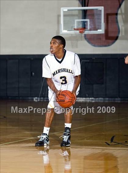 Thumbnail 2 in Kingwood Park vs. Marshall (McDonalds Texas Invitational) photogallery.