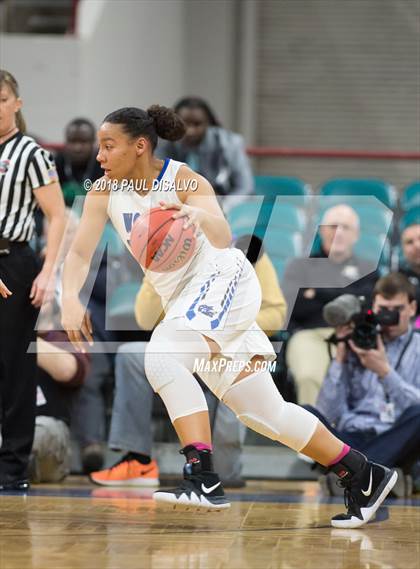 Thumbnail 2 in Grandview vs. Regis Jesuit (CHSSA 5A State Final) photogallery.