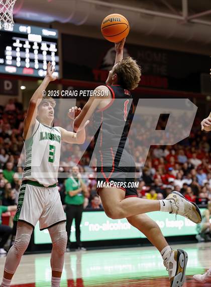 Thumbnail 1 in Payson vs. Hurricane (UHSAA 4A Semifinal) photogallery.