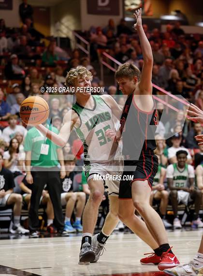 Thumbnail 1 in Payson vs. Hurricane (UHSAA 4A Semifinal) photogallery.