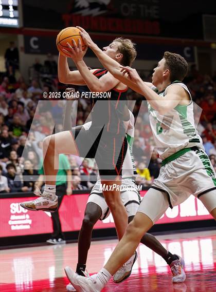 Thumbnail 1 in Payson vs. Hurricane (UHSAA 4A Semifinal) photogallery.