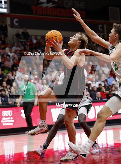 Thumbnail 3 in Payson vs. Hurricane (UHSAA 4A Semifinal) photogallery.