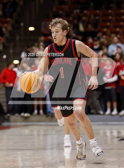 Thumbnail 1 in Payson vs. Hurricane (UHSAA 4A Semifinal) photogallery.