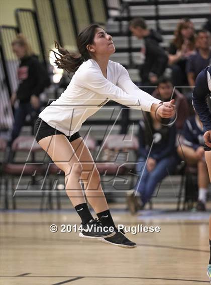 Thumbnail 3 in Verdugo Hills vs. Franklin (CIF L.A.C.S. D3 Final) photogallery.