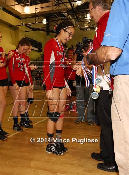 Thumbnail 3 in Verdugo Hills vs. Franklin (CIF L.A.C.S. D3 Final) photogallery.