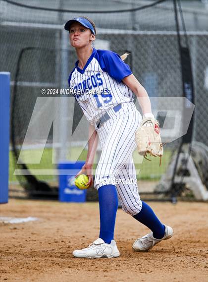 Thumbnail 2 in Mira Mesa @ Rancho Bernardo (Mater Dei Invitational) photogallery.