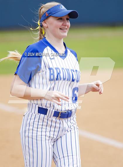 Thumbnail 3 in Mira Mesa @ Rancho Bernardo (Mater Dei Invitational) photogallery.