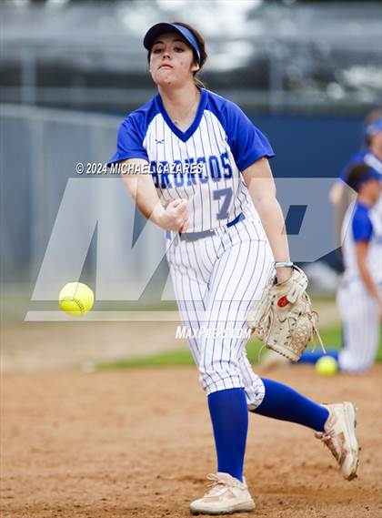 Thumbnail 1 in Mira Mesa @ Rancho Bernardo (Mater Dei Invitational) photogallery.