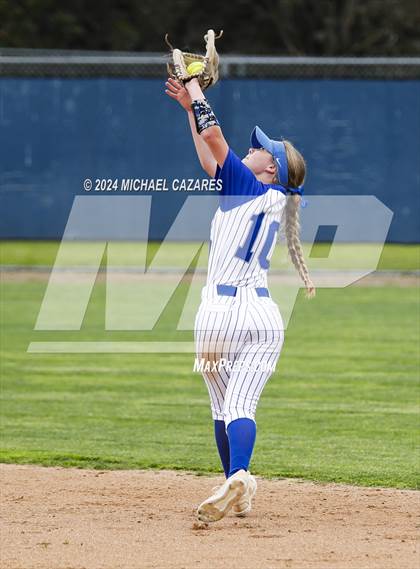 Thumbnail 3 in Mira Mesa @ Rancho Bernardo (Mater Dei Invitational) photogallery.