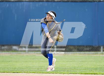 Thumbnail 2 in Mira Mesa @ Rancho Bernardo (Mater Dei Invitational) photogallery.