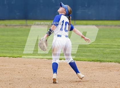 Thumbnail 2 in Mira Mesa @ Rancho Bernardo (Mater Dei Invitational) photogallery.