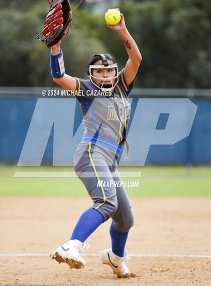 Thumbnail 3 in Mira Mesa @ Rancho Bernardo (Mater Dei Invitational) photogallery.