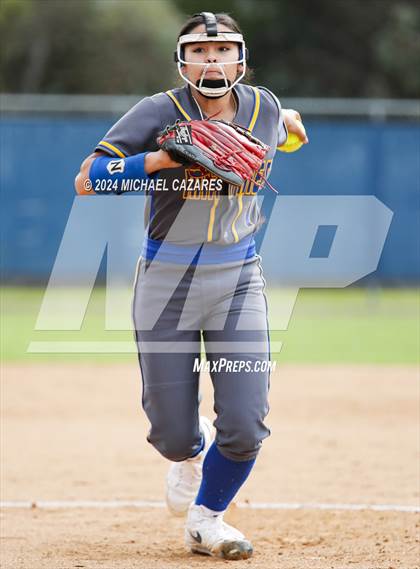Thumbnail 2 in Mira Mesa @ Rancho Bernardo (Mater Dei Invitational) photogallery.