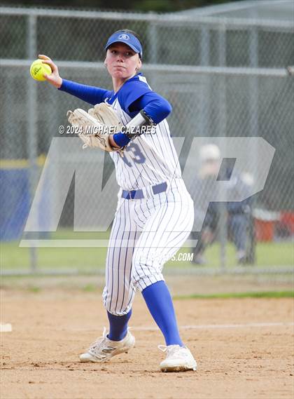Thumbnail 1 in Mira Mesa @ Rancho Bernardo (Mater Dei Invitational) photogallery.
