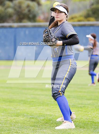 Thumbnail 2 in Mira Mesa @ Rancho Bernardo (Mater Dei Invitational) photogallery.