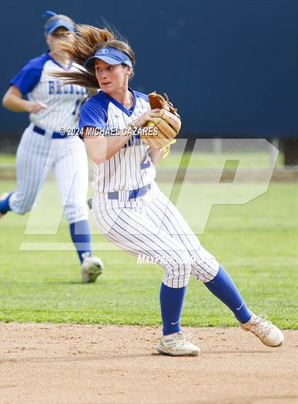 Thumbnail 2 in Mira Mesa @ Rancho Bernardo (Mater Dei Invitational) photogallery.