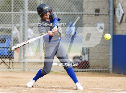 Thumbnail 2 in Mira Mesa @ Rancho Bernardo (Mater Dei Invitational) photogallery.