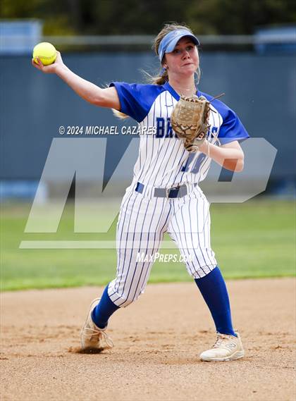 Thumbnail 2 in Mira Mesa @ Rancho Bernardo (Mater Dei Invitational) photogallery.