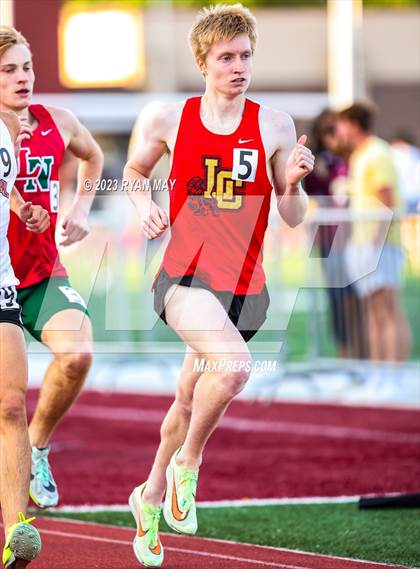 Thumbnail 1 in IHSAA Regionals photogallery.